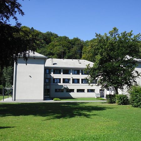 J-Club De Knapzak / La Besace Villa Bohan Екстериор снимка